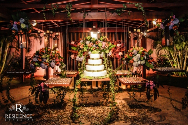 Decoração de casamento com mesa de bolo - Residence Pampulha